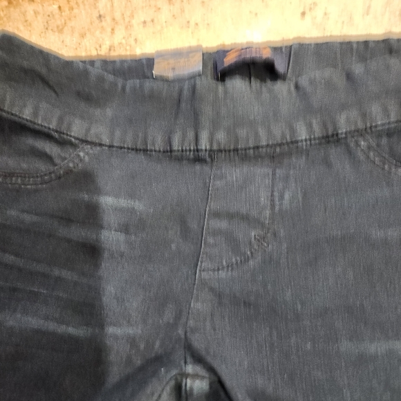 Seven7/Stretch Pull-On Jeans.  NWT - Picture 3 of 5